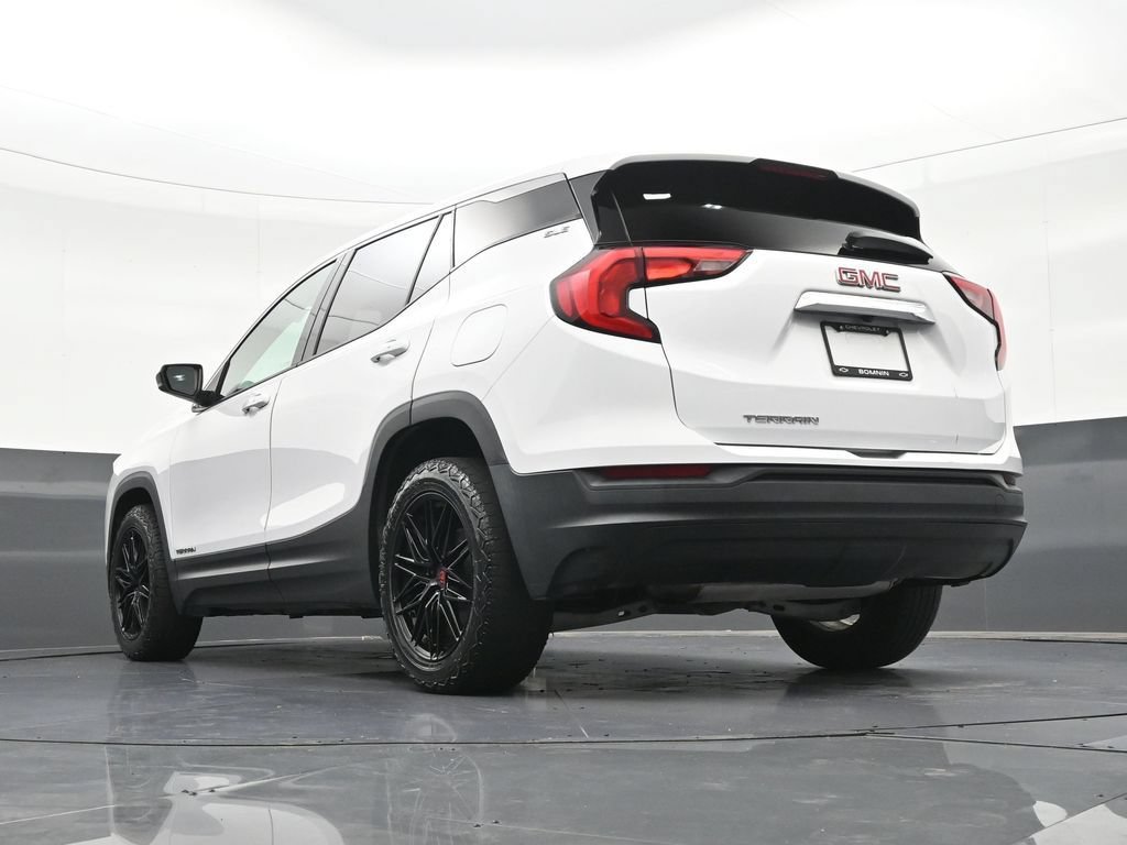 Used 2020 GMC Terrain SLE FWD image 25