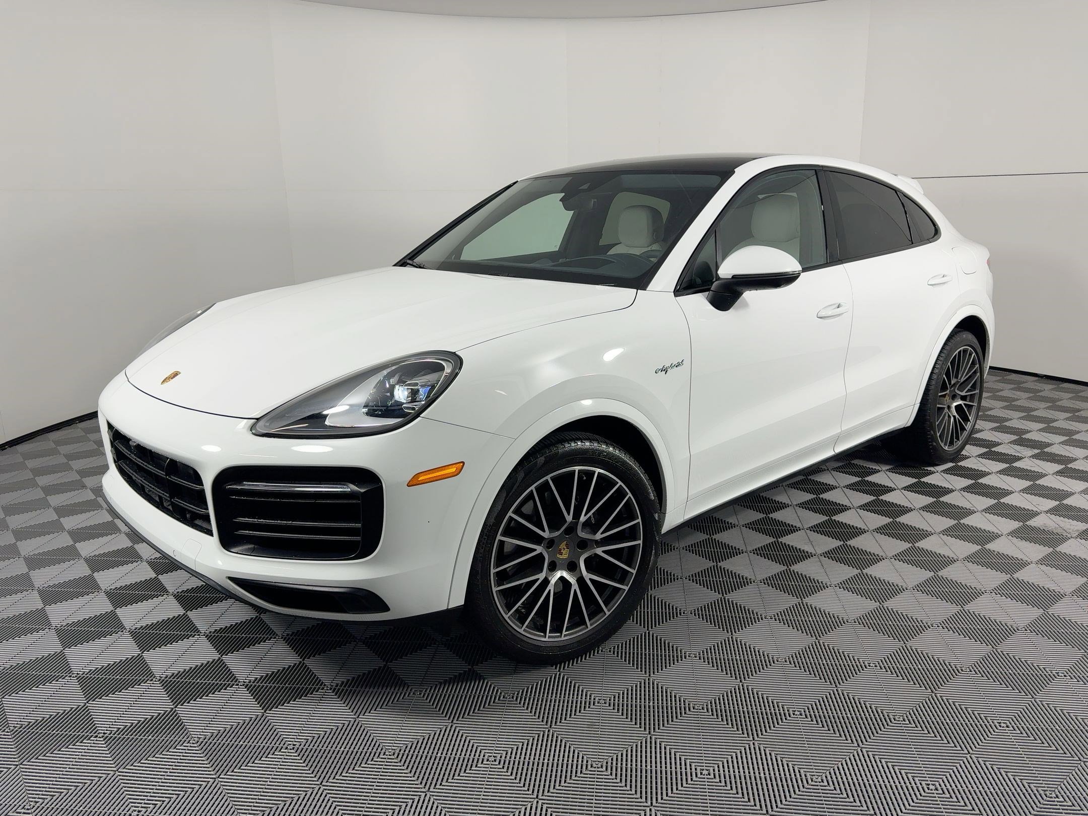 Certified 2023 Porsche Cayenne Coupe w/ Premium Package image 1