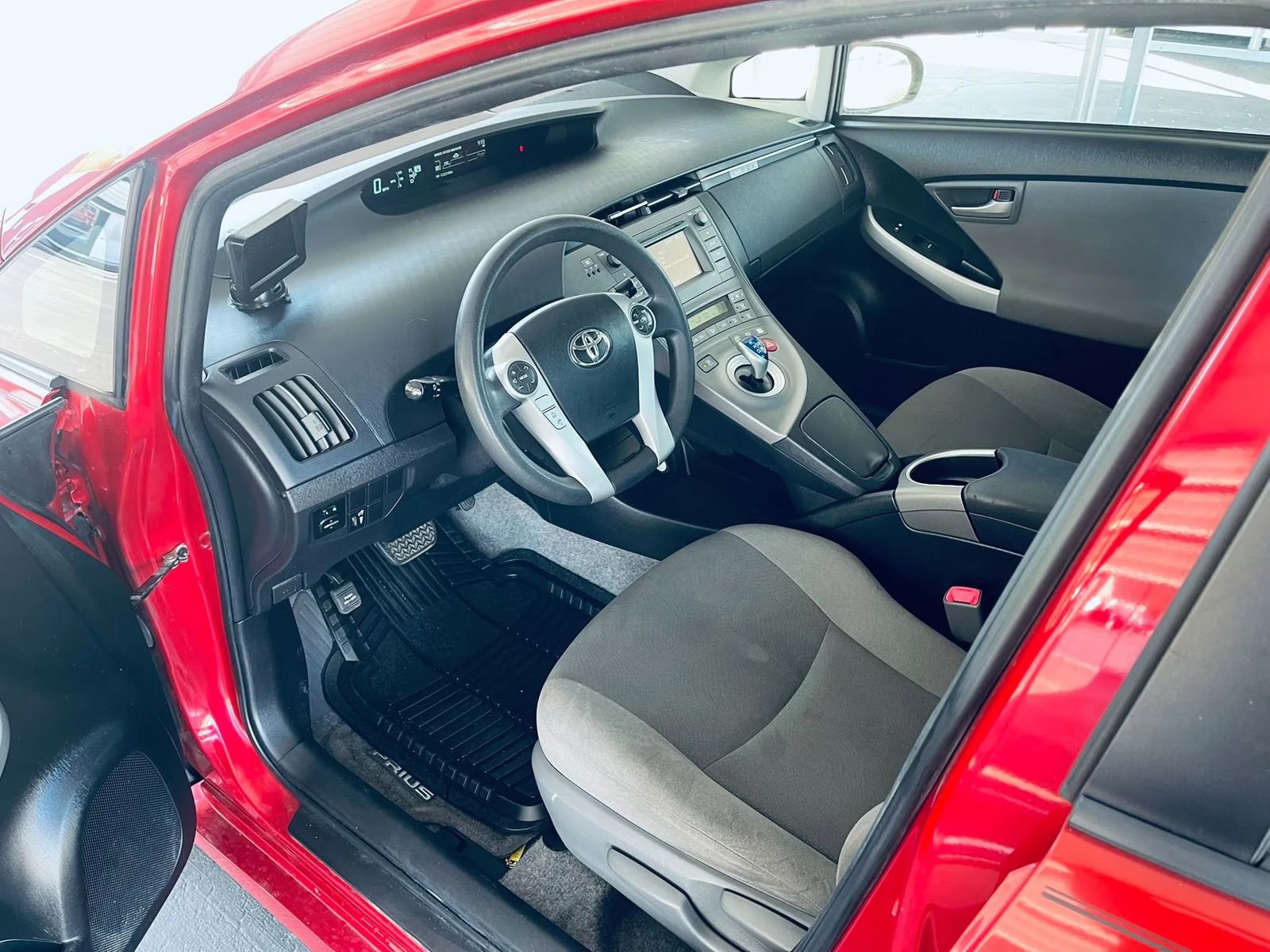 Used 2013 Toyota Prius Two FWD image 12