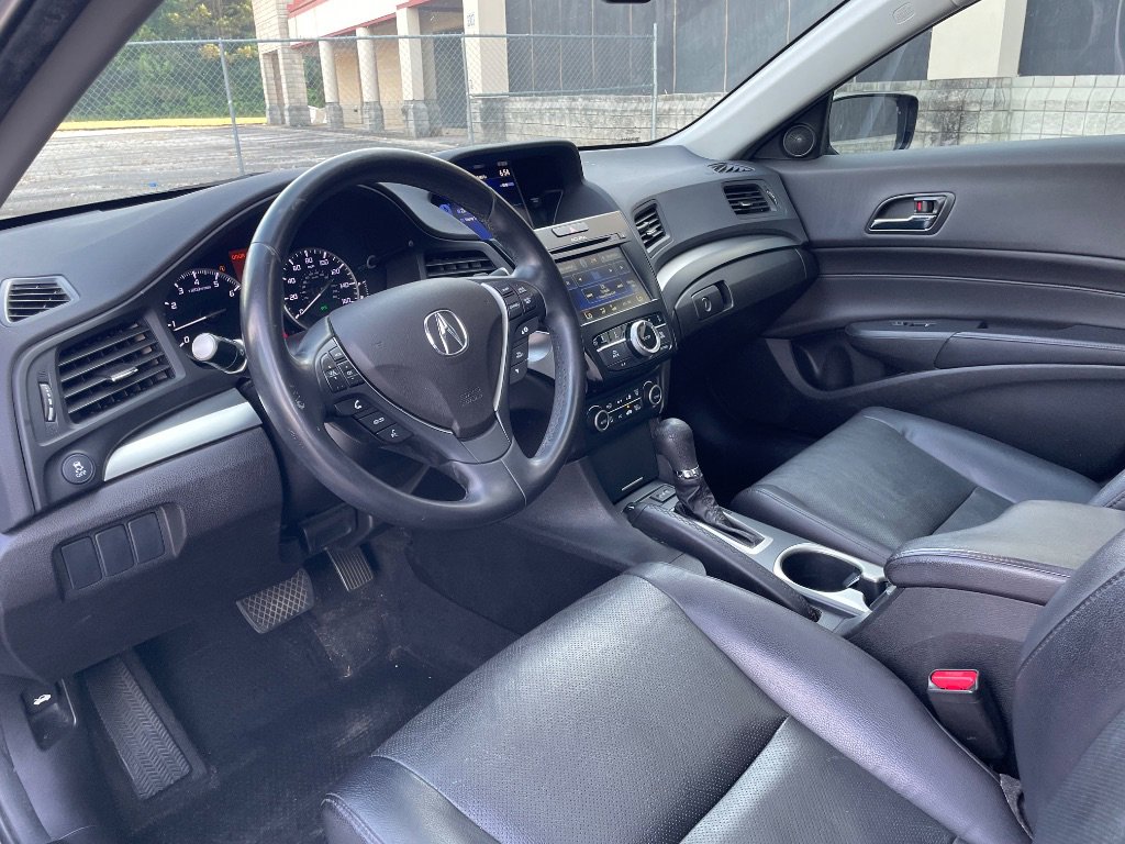 Used 2017 Acura ILX FWD image 33