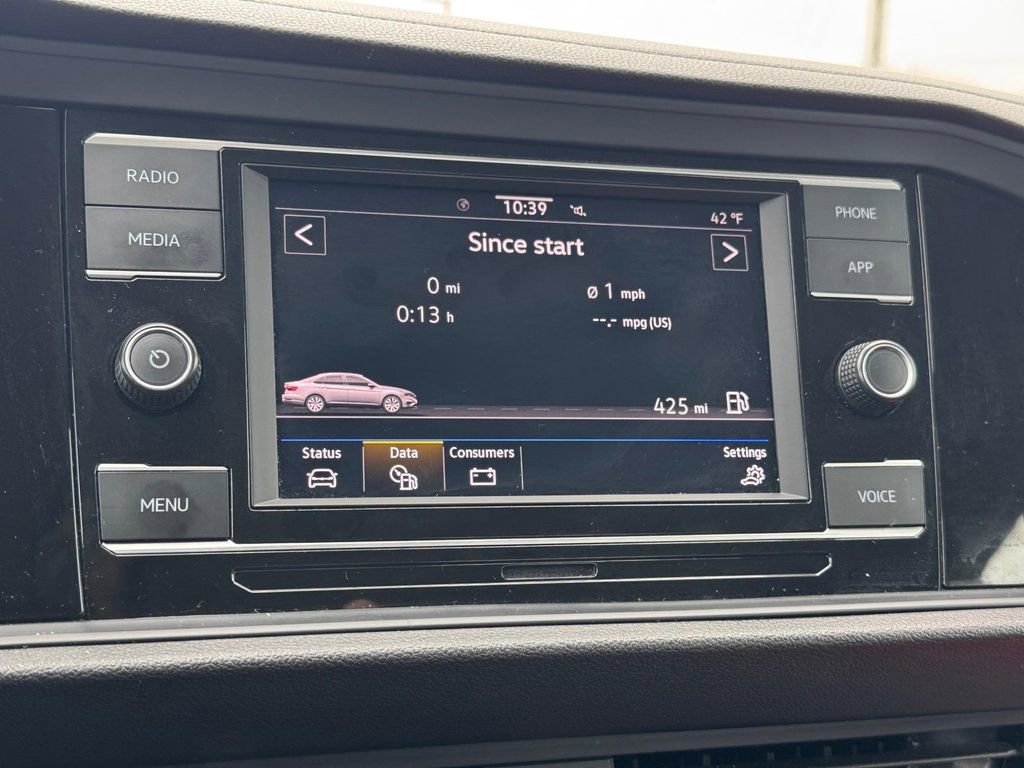 Used 2024 Volkswagen Jetta SE image 20