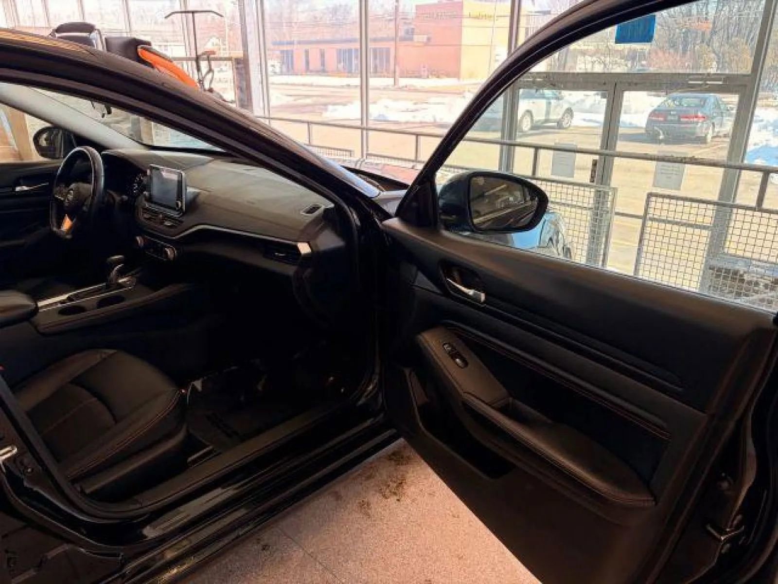 Used 2019 Nissan Altima 2.5 SR AWD/4WD image 15