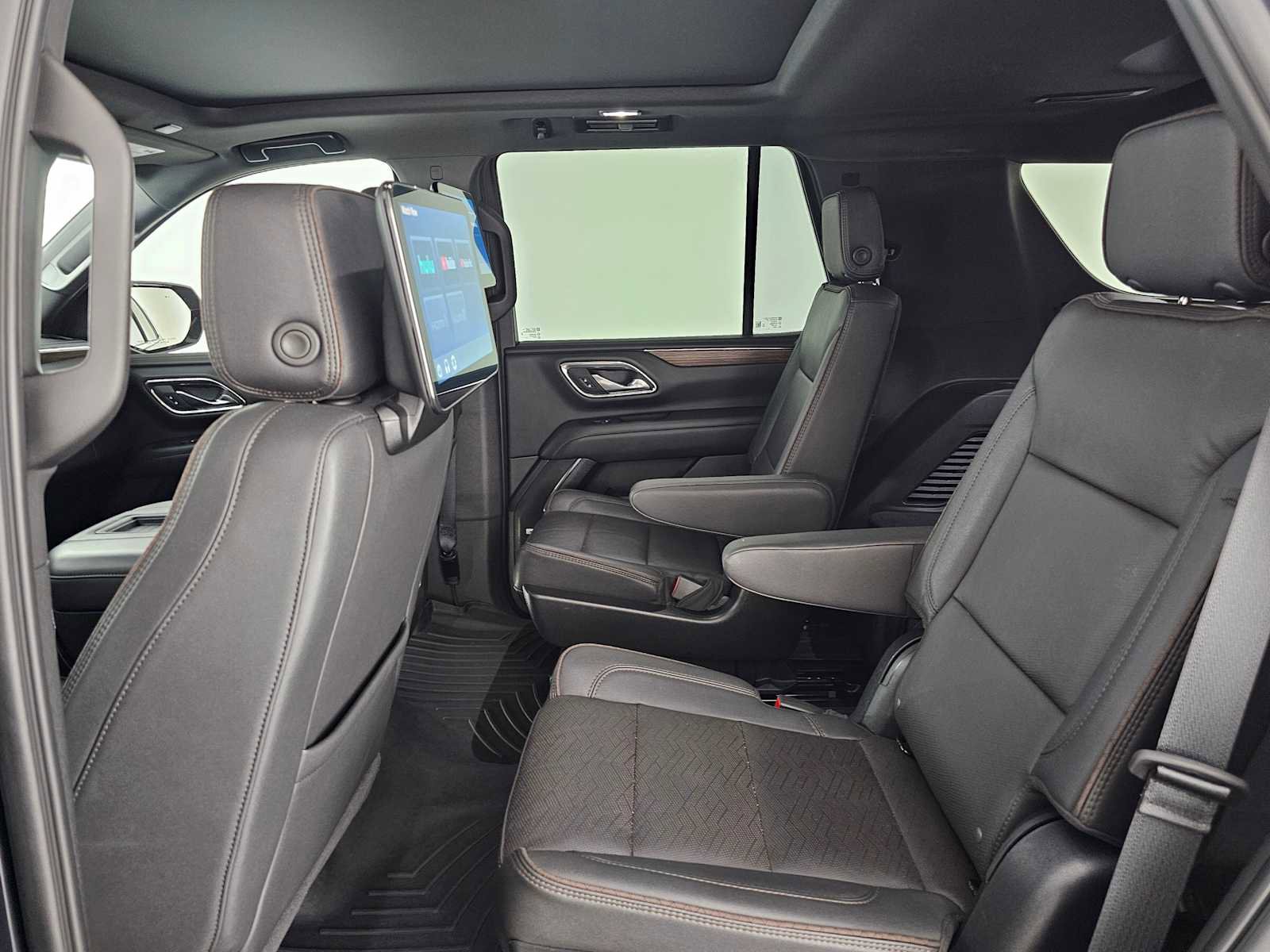 Used 2023 Chevrolet Tahoe High Country w/ Advanced Technology Package image 19