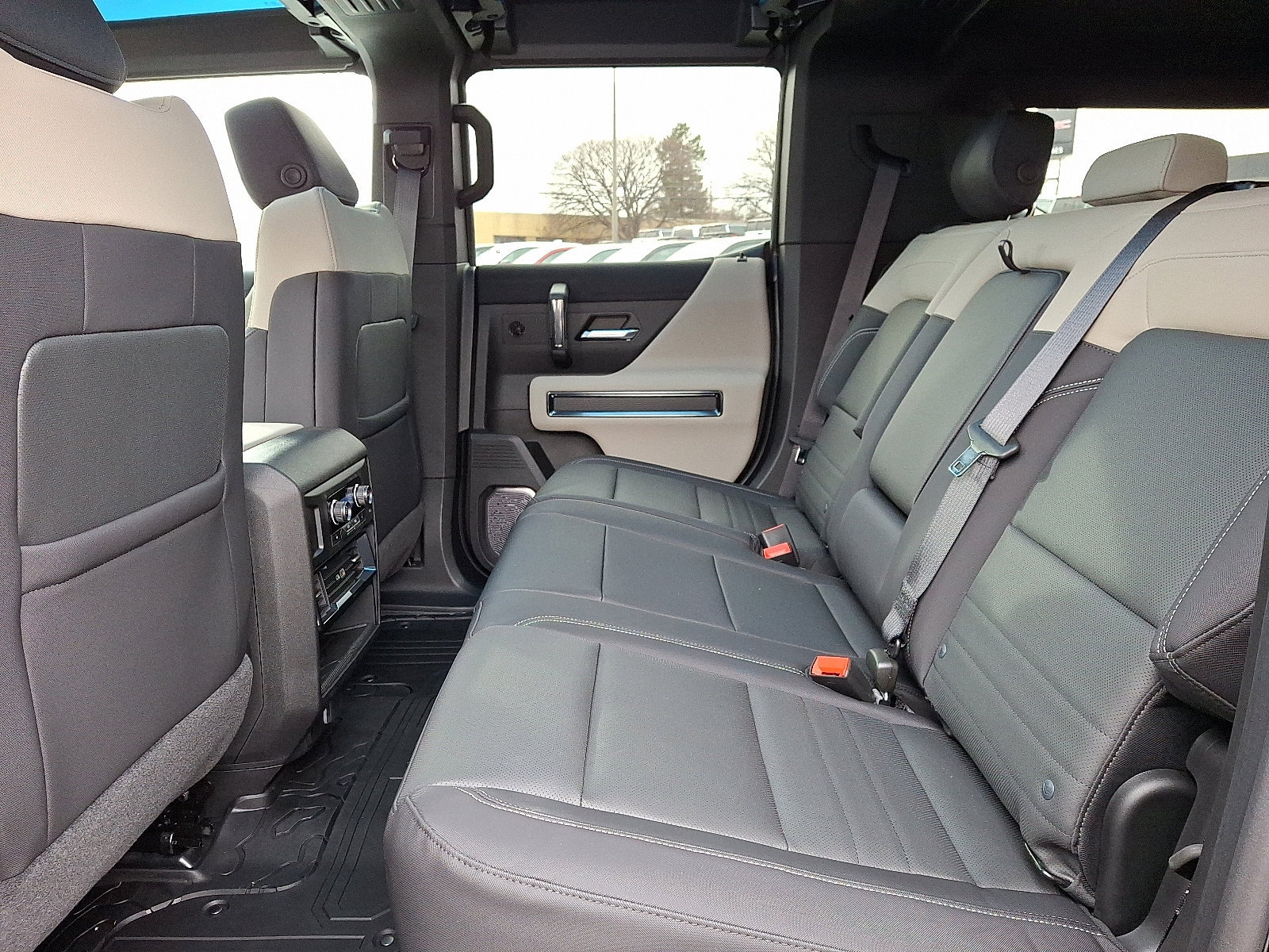 New 2026 GMC Hummer EV SUV w/ LPO, Sport Package image 5
