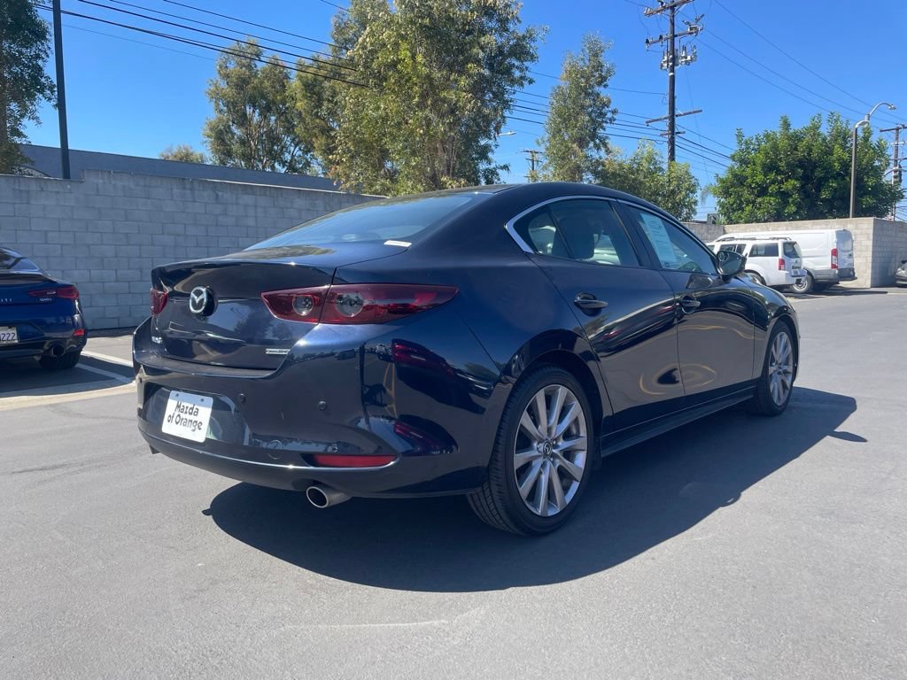 Used 2020 MAZDA MAZDA3 Sedan w/ Select Package FWD image 2