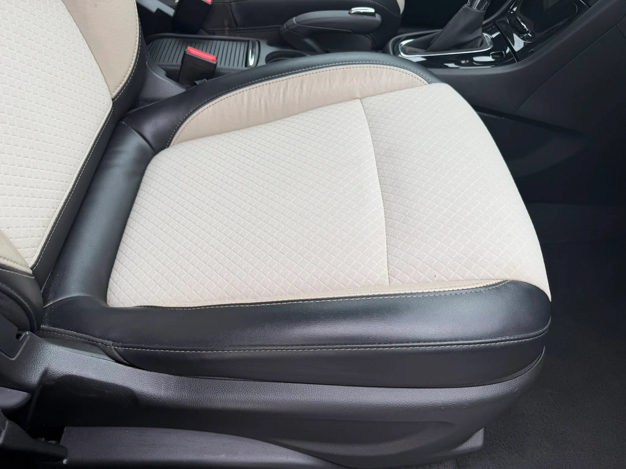 Used 2017 Buick Encore Preferred FWD image 13