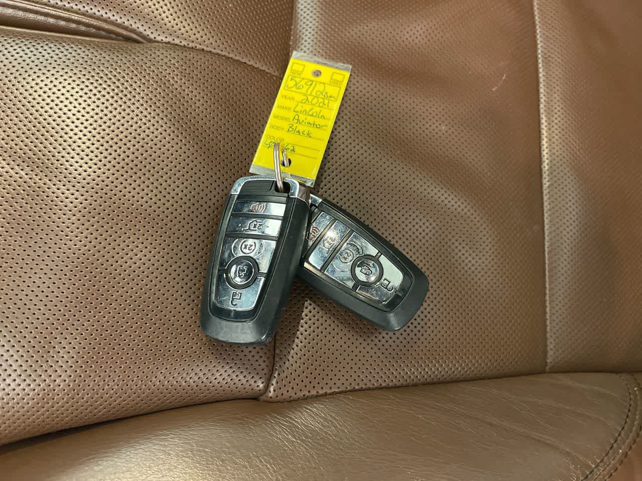 Used 2021 Lincoln Aviator Reserve w/ Equipment Group 202A AWD/4WD image 28