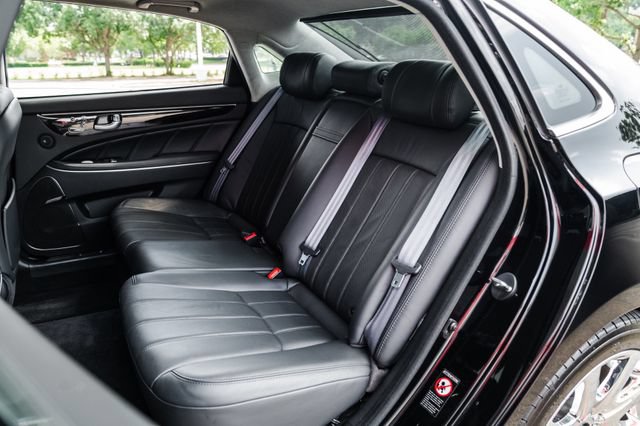 Used 2012 Hyundai Equus Signature RWD image 75
