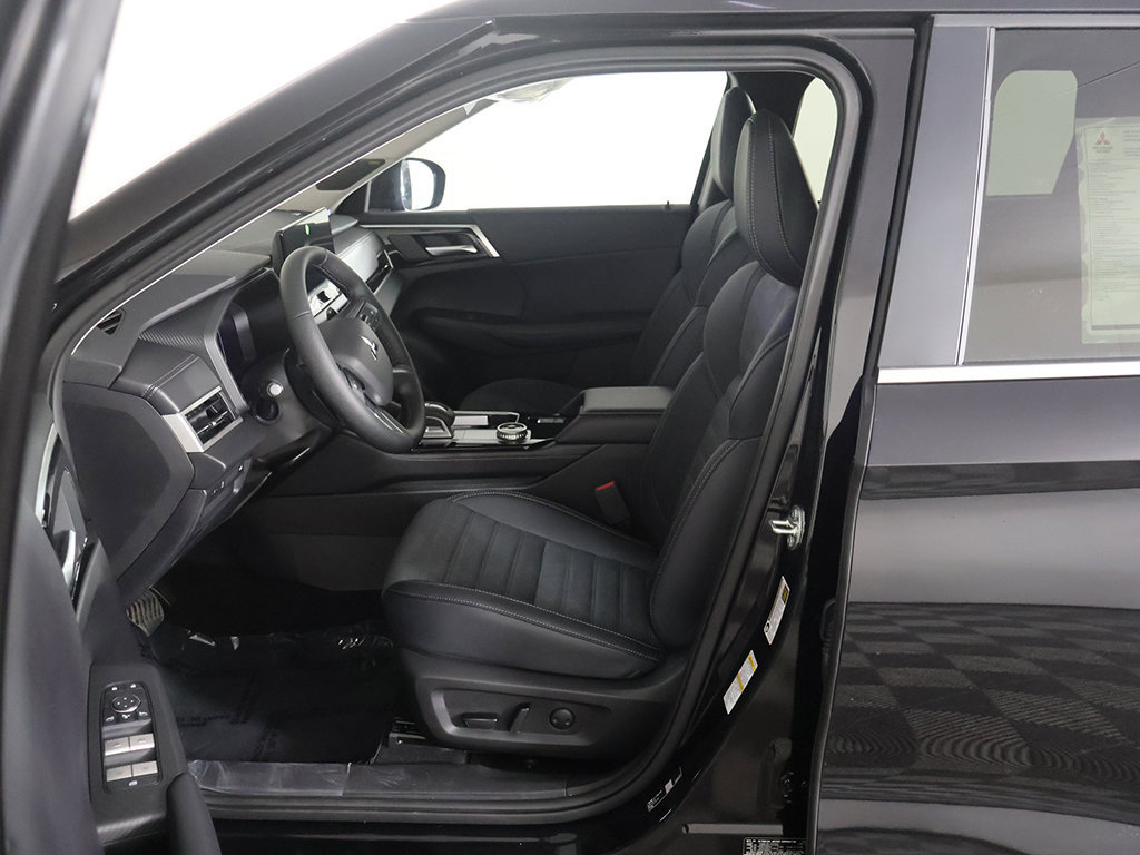 New 2026 Mitsubishi Outlander SE AWD/4WD image 30