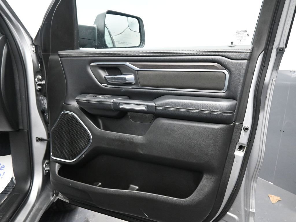 Used 2025 RAM 1500 Laramie image 19