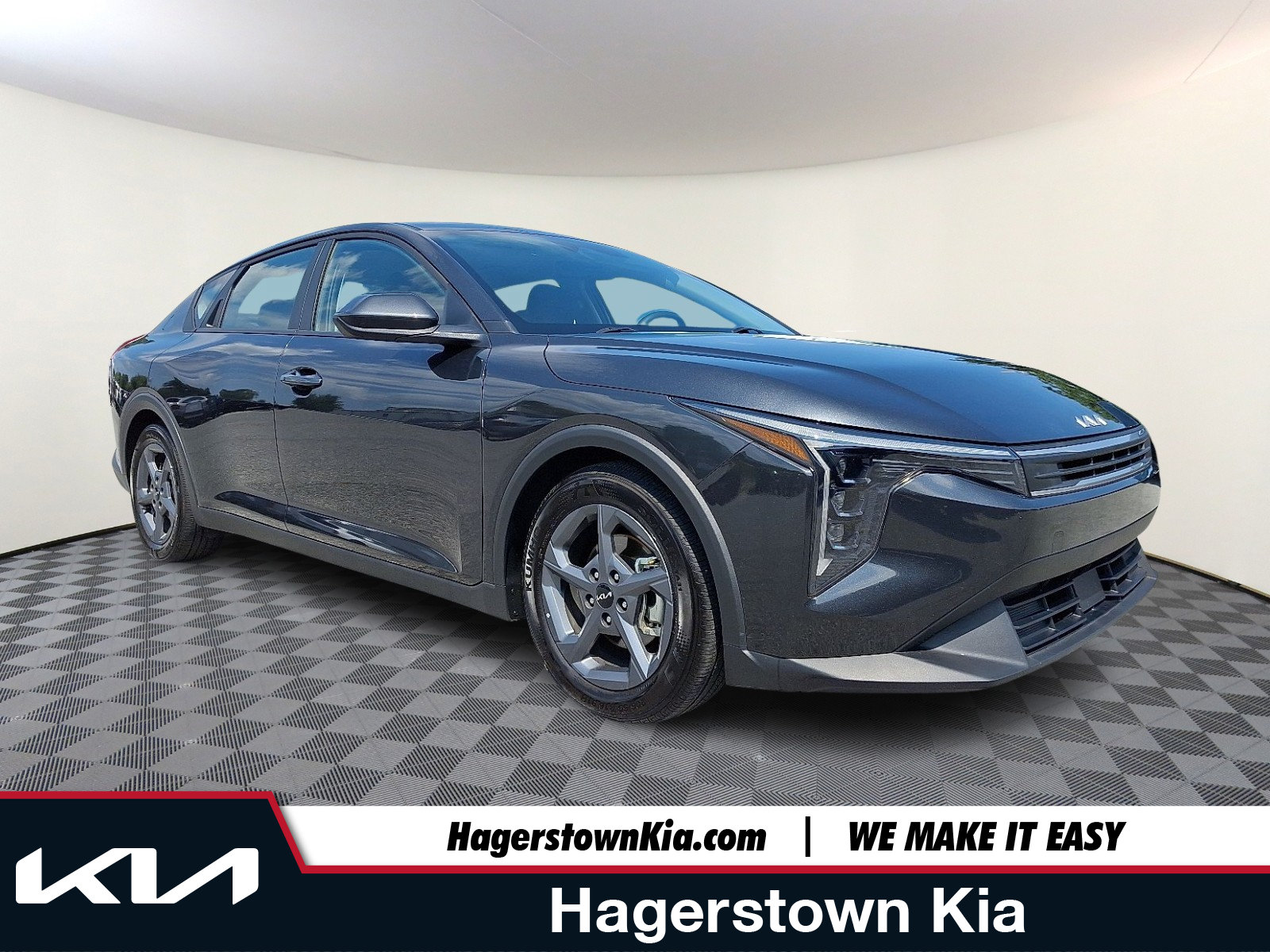 Certified 2025 Kia K4 FWD image 1