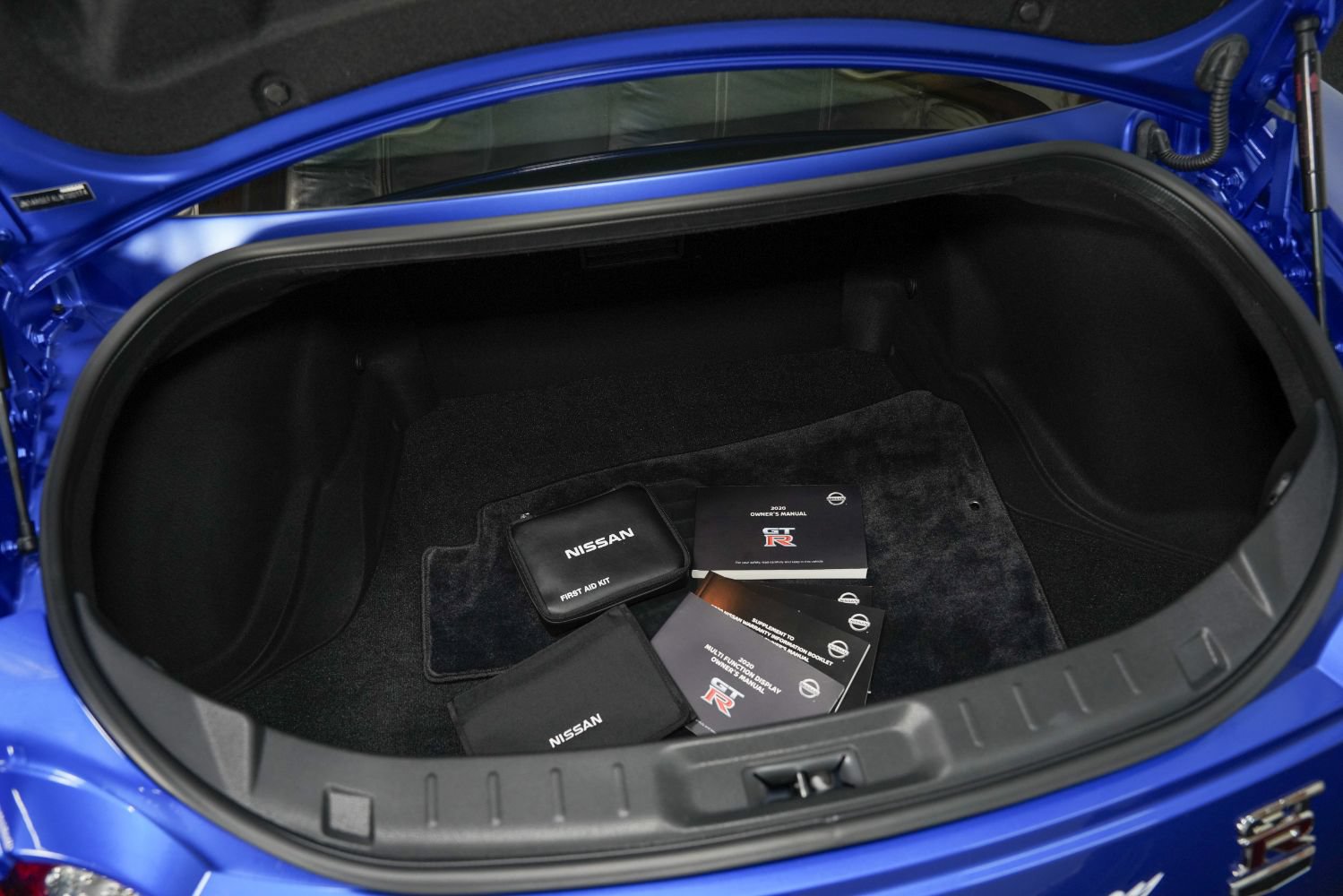 Used 2020 Nissan GT-R Premium AWD/4WD image 51