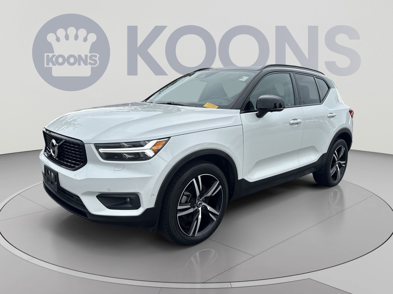 Used 2021 Volvo XC40 T5 R-Design w/ Advanced Package AWD/4WD image 1