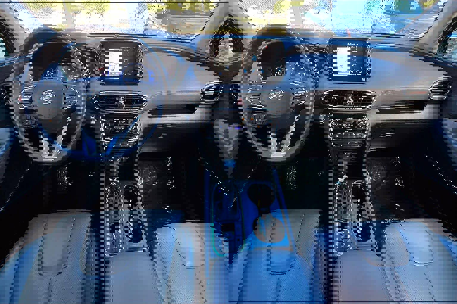 Used 2020 Hyundai Santa Fe Limited image 16