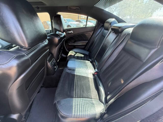 Used 2013 Dodge Charger R/T RWD image 17