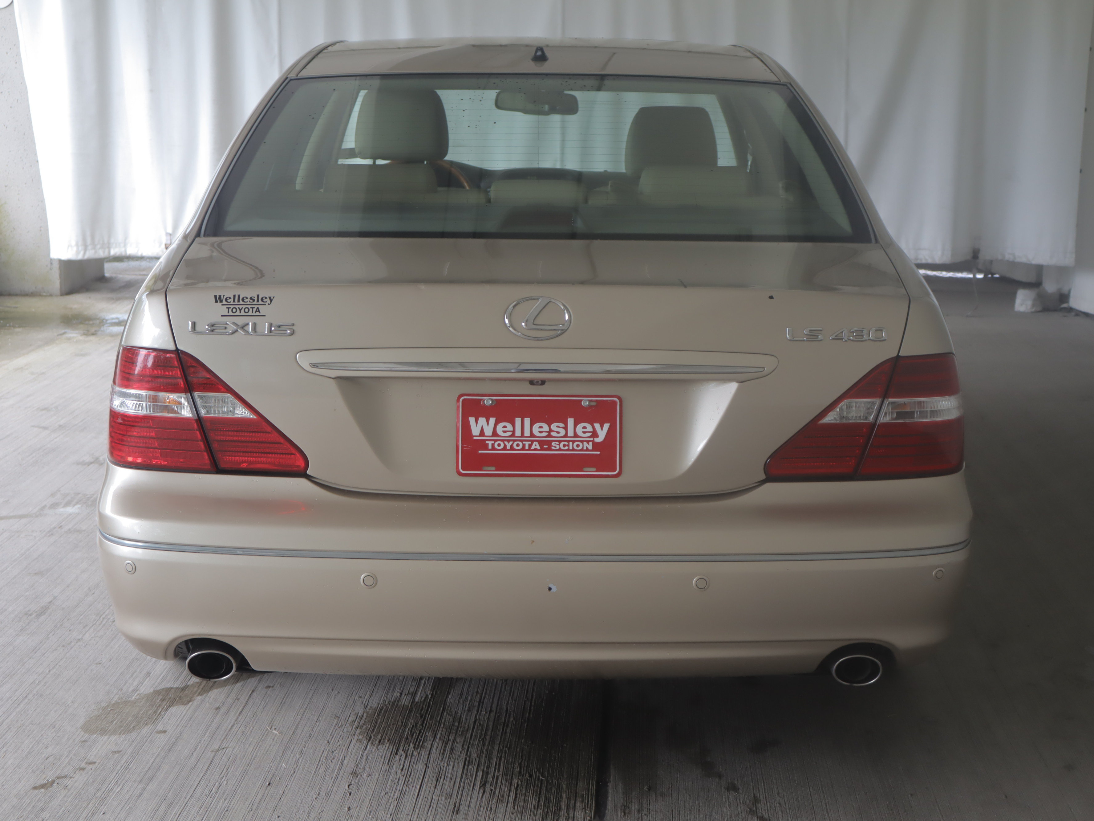Used 2005 Lexus LS 430 RWD image 27
