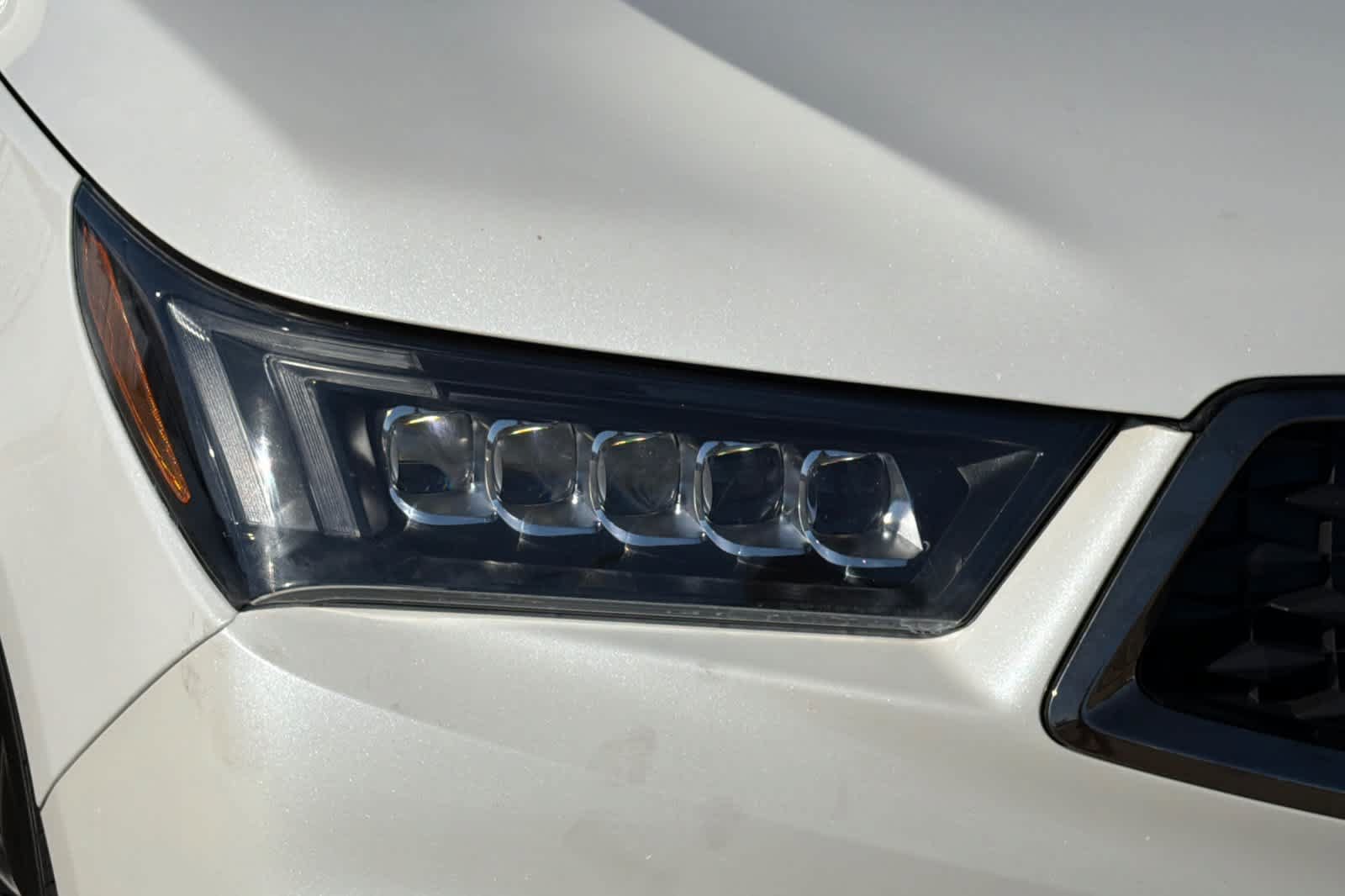 Used 2020 Acura MDX w/ Technology Package AWD/4WD image 17