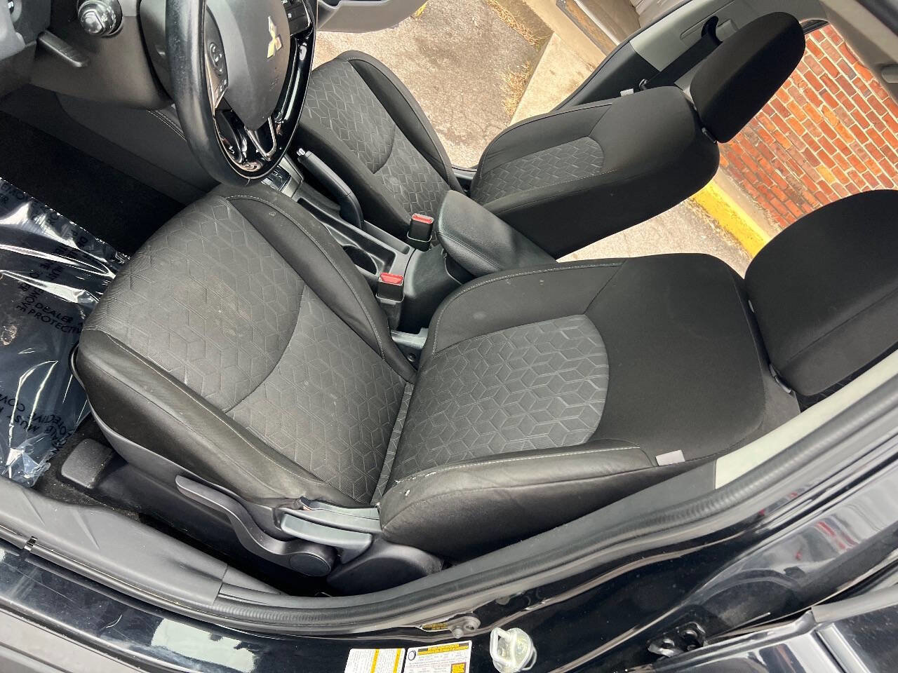 Used 2021 Mitsubishi Outlander Sport SE image 11