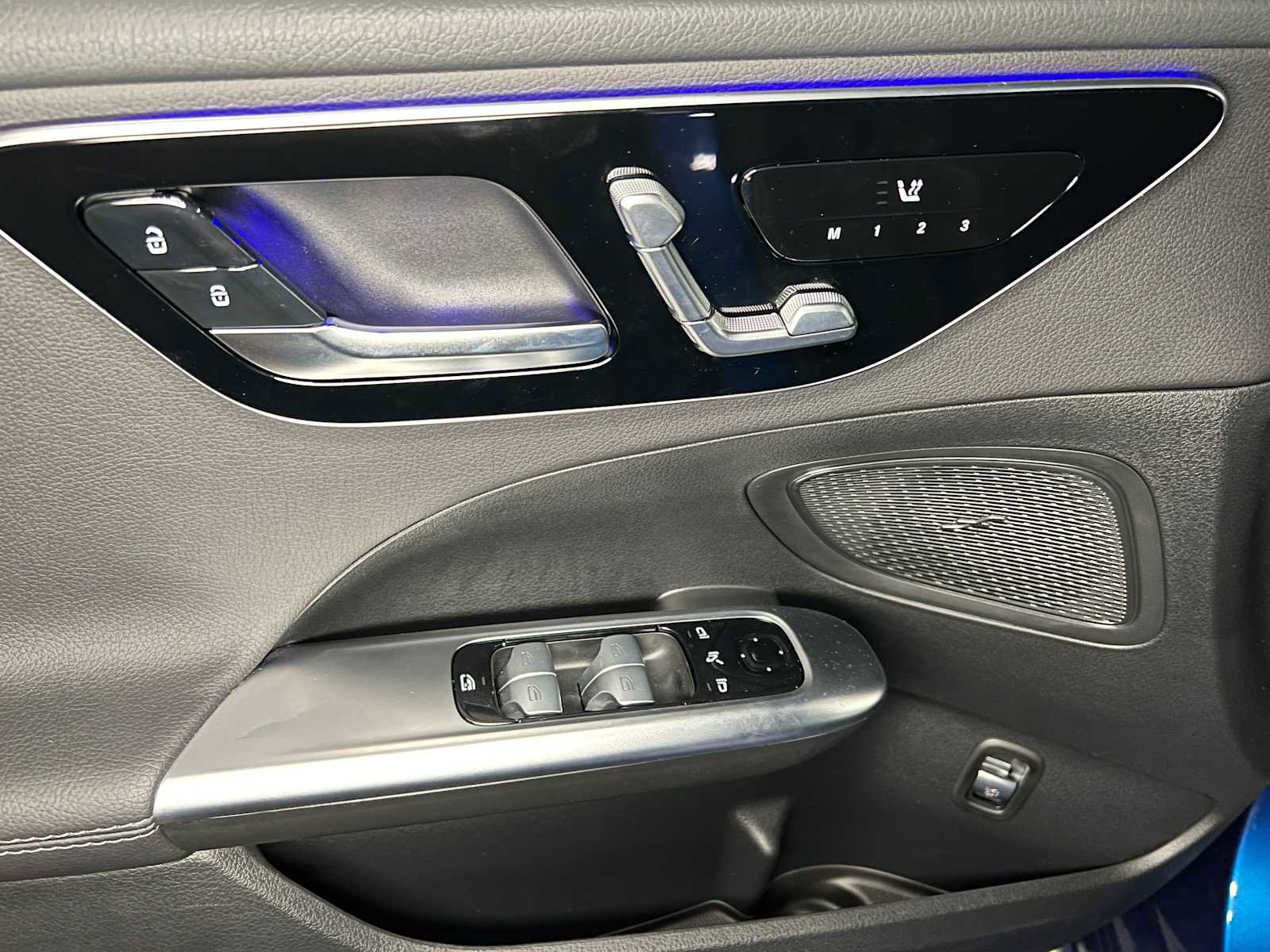 Used 2025 Mercedes-Benz C 300 4MATIC Sedan image 22