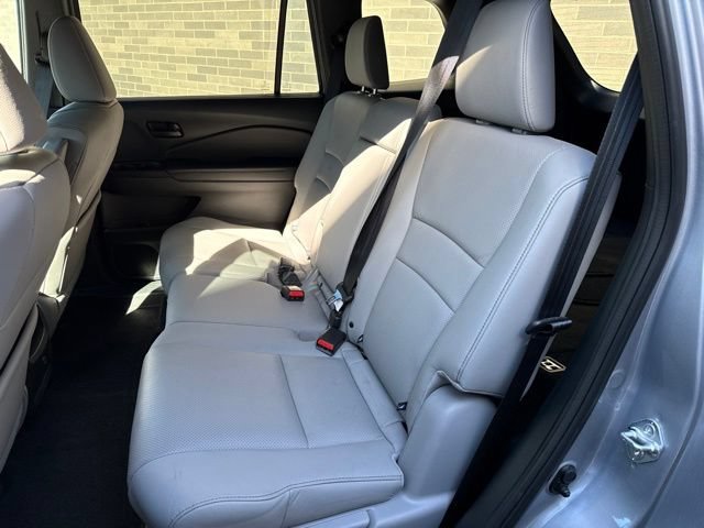 Used 2023 Honda Passport EX-L image 17