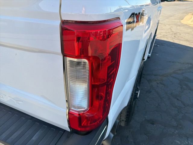 Used 2017 Ford F350 Lariat AWD/4WD image 29