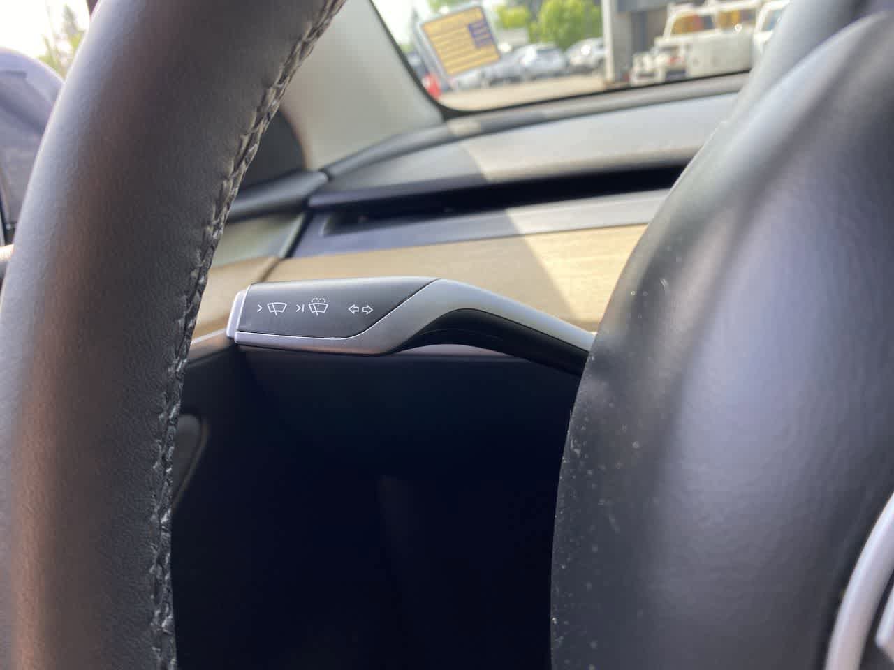 Used 2023 Tesla Model Y Long Range AWD/4WD image 21