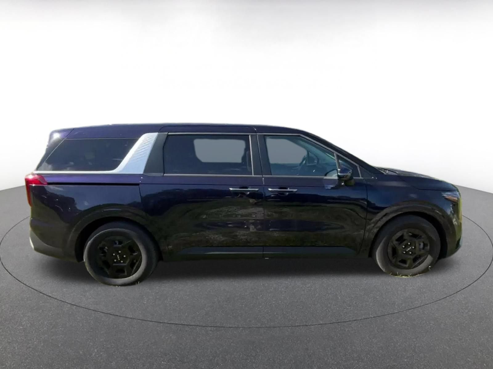 Used 2026 Kia Carnival FWD image 15