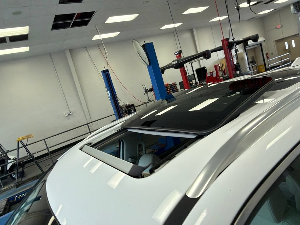 Used 2024 Kia Telluride AWD image 5