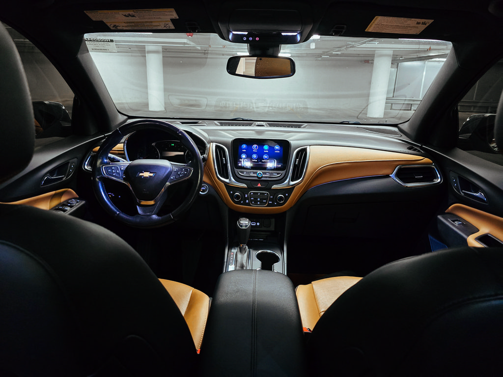 Used 2020 Chevrolet Equinox Premier FWD image 3