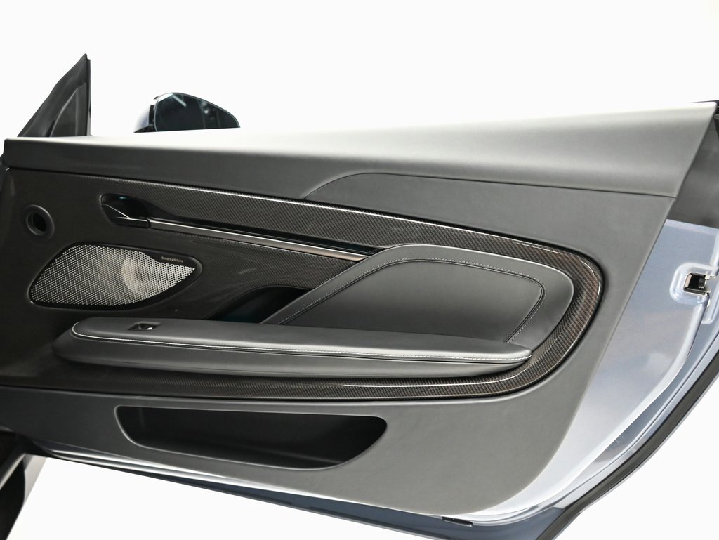 Used 2025 Aston Martin Vanquish image 29