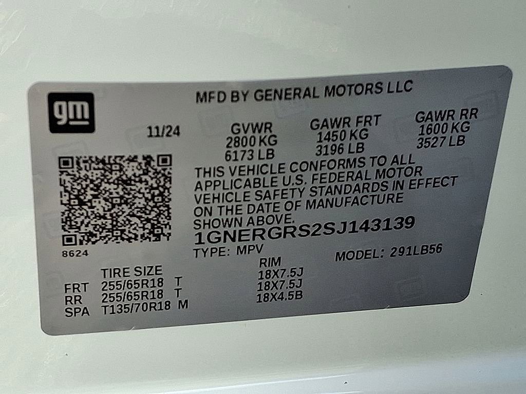 Used 2025 Chevrolet Traverse LT image 27