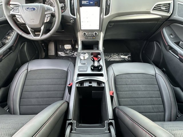 New 2024 Ford Edge ST-Line image 17