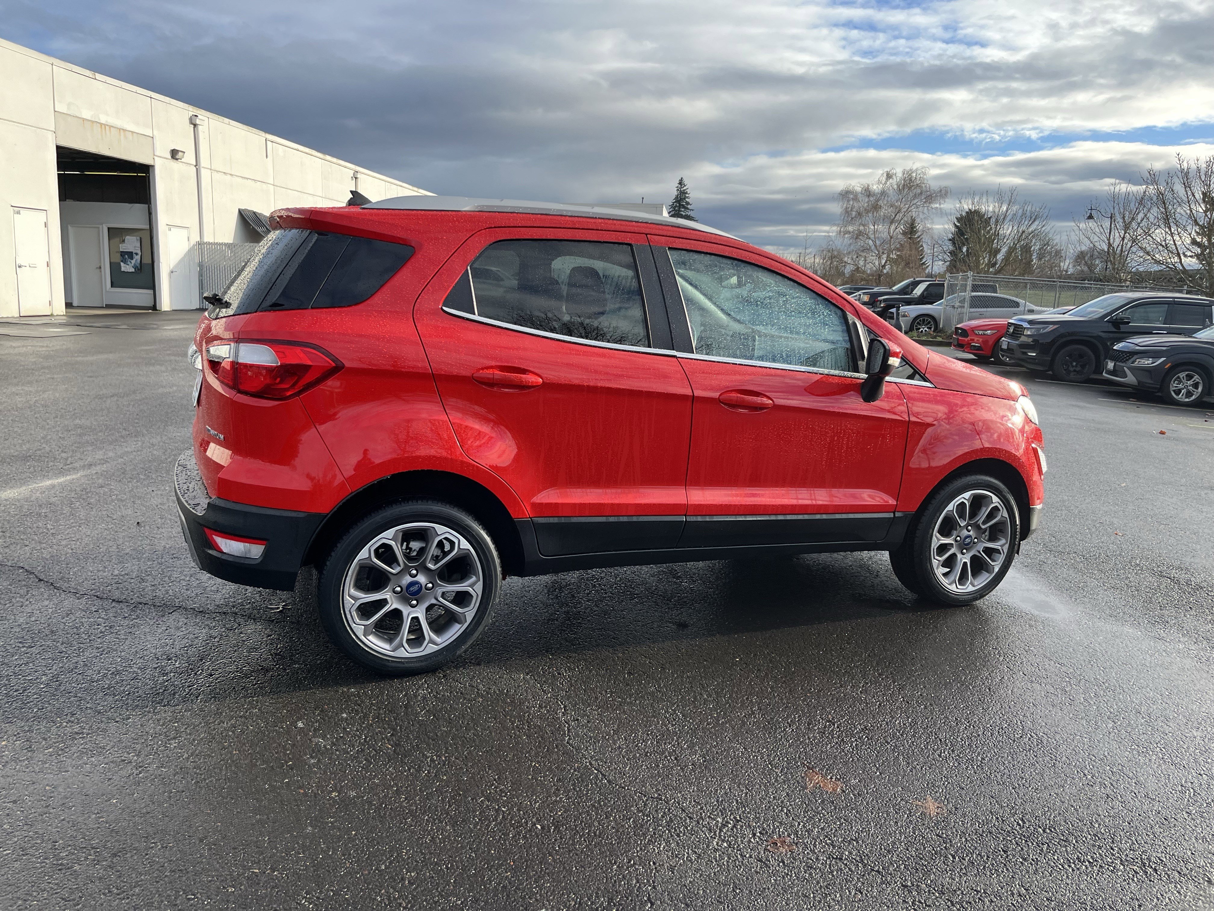 Used 2021 Ford EcoSport Titanium image 6