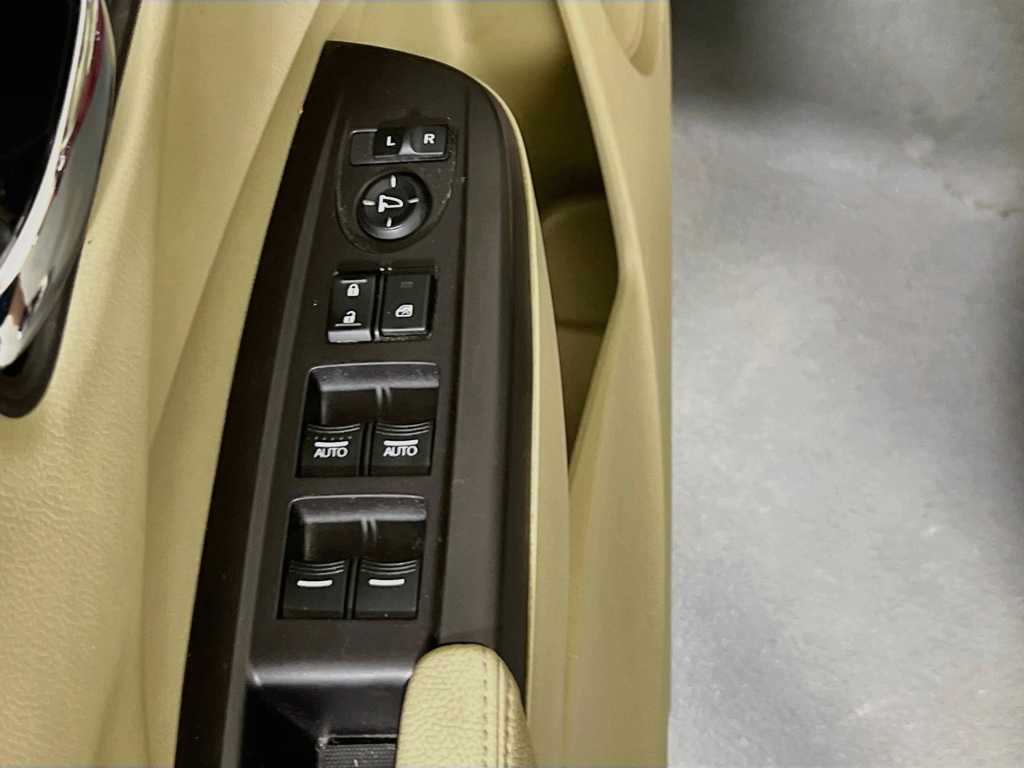 Used 2016 Acura RDX AWD image 17