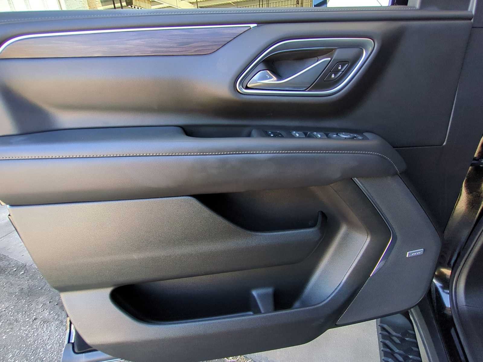 Used 2021 Chevrolet Suburban Z71 AWD/4WD image 10