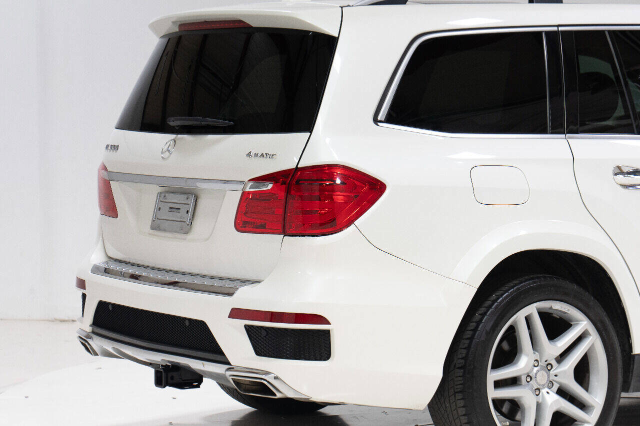 Used 2014 Mercedes-Benz GL 550 4MATIC image 19