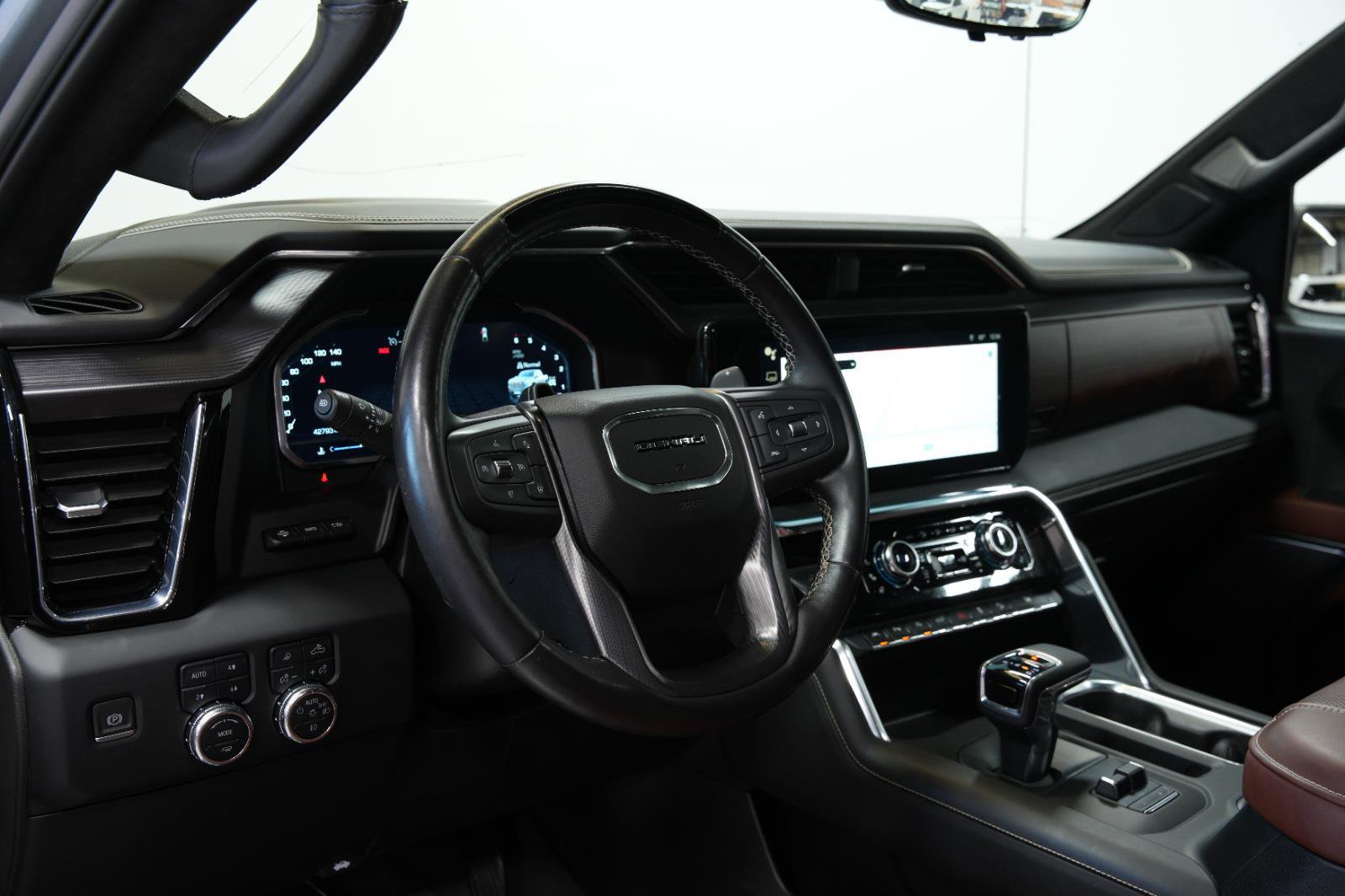 Used 2023 GMC Sierra 1500 Denali Ultimate image 33