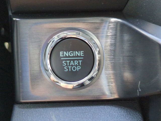 New 2026 Ford F250 Lariat w/ Black Appearance Package image 29