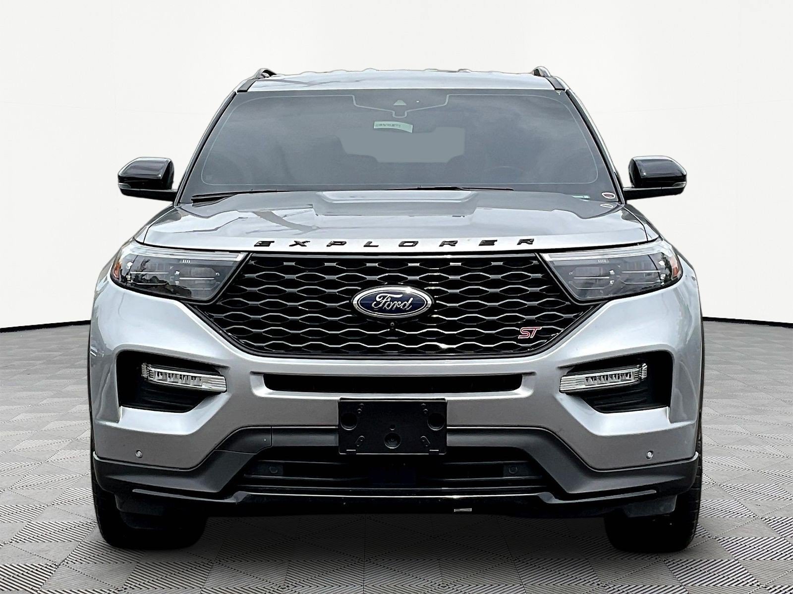 Used 2020 Ford Explorer ST AWD/4WD image 2