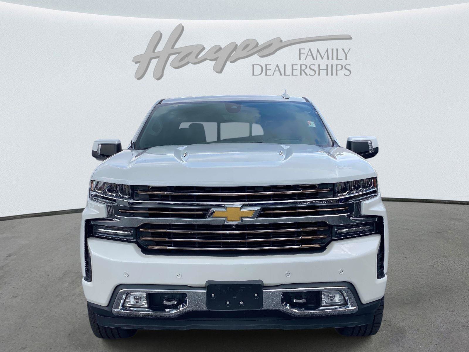 Used 2019 Chevrolet Silverado 1500 High Country w/ Technology Package AWD/4WD image 11