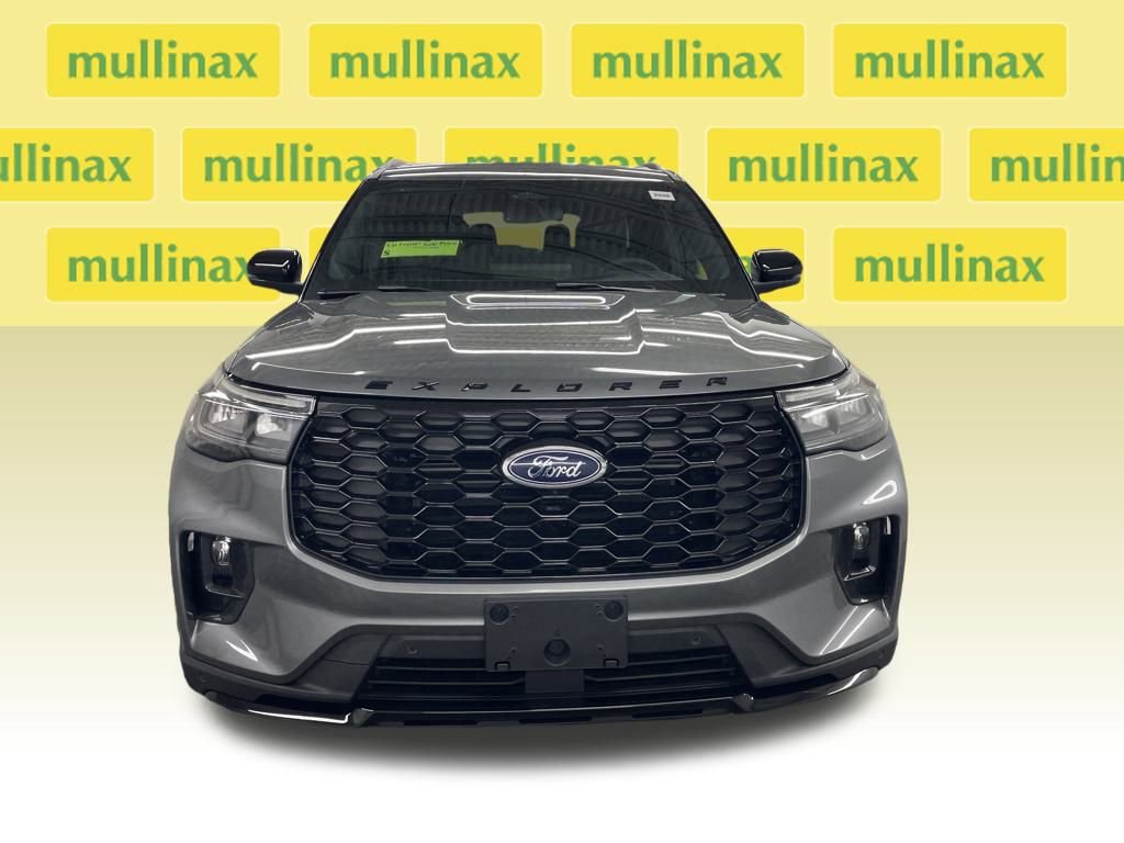 New 2026 Ford Explorer ST-Line w/ ST-Line Street Pack image 14