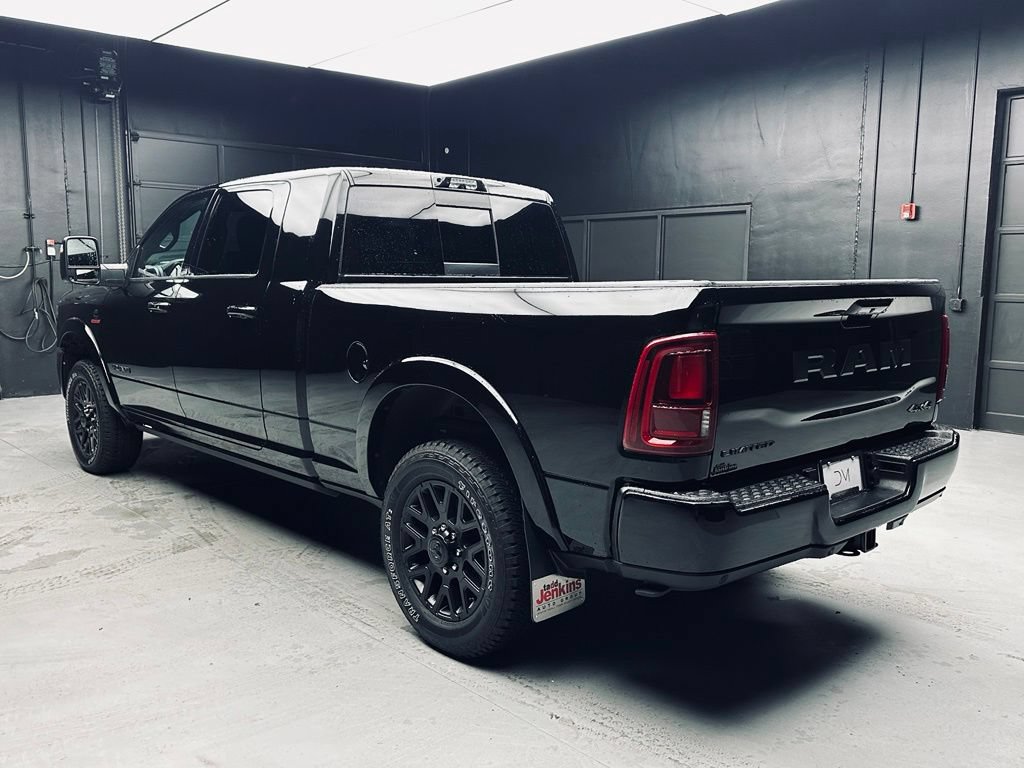 Used 2026 RAM 2500 Limited AWD/4WD image 5