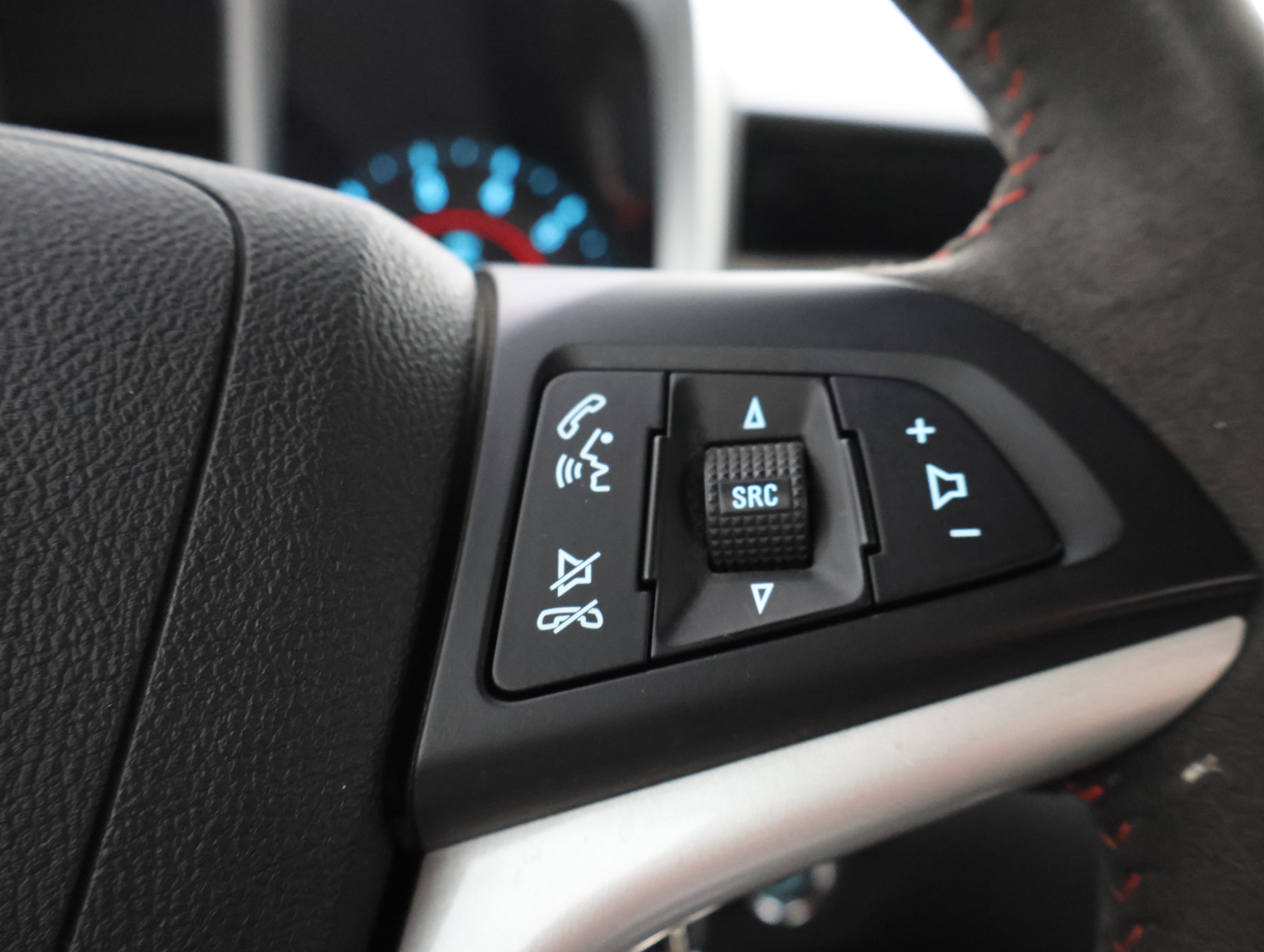 Used 2015 Chevrolet Camaro ZL1 RWD image 14