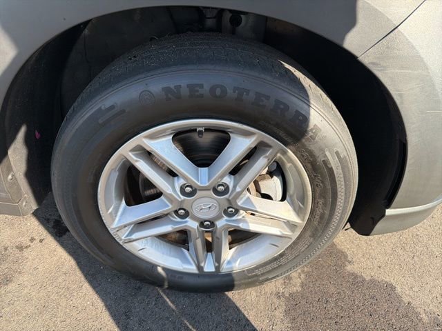 Used 2018 Hyundai Kona SE image 2