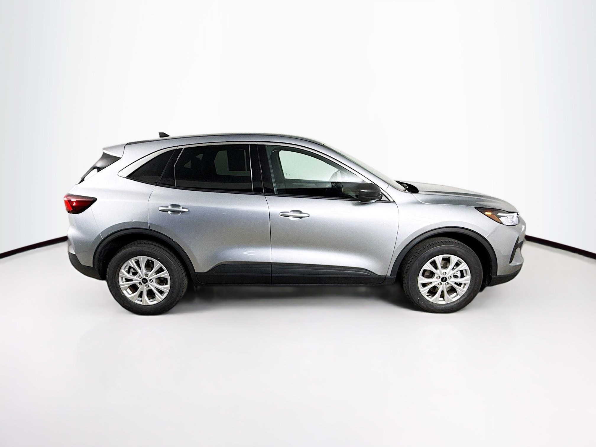 Used 2024 Ford Escape Active image 2