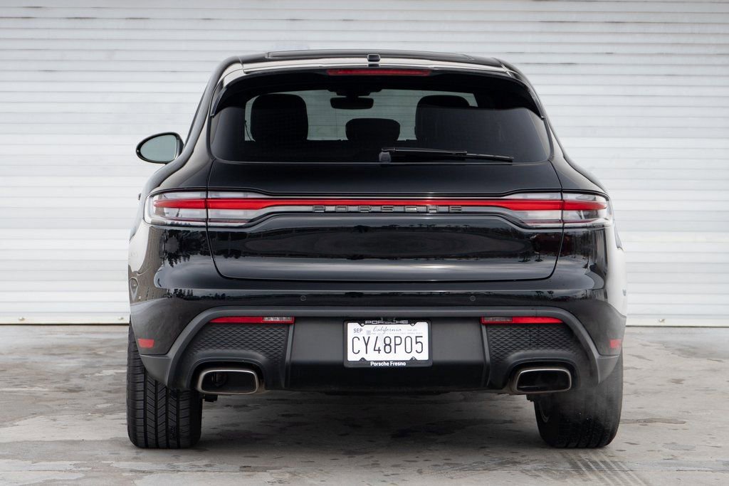 Certified 2025 Porsche Macan image 6