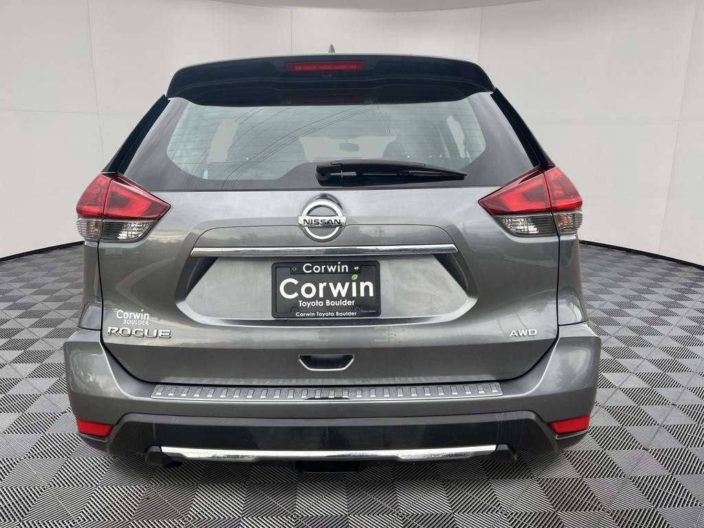 Used 2018 Nissan Rogue S AWD/4WD image 6