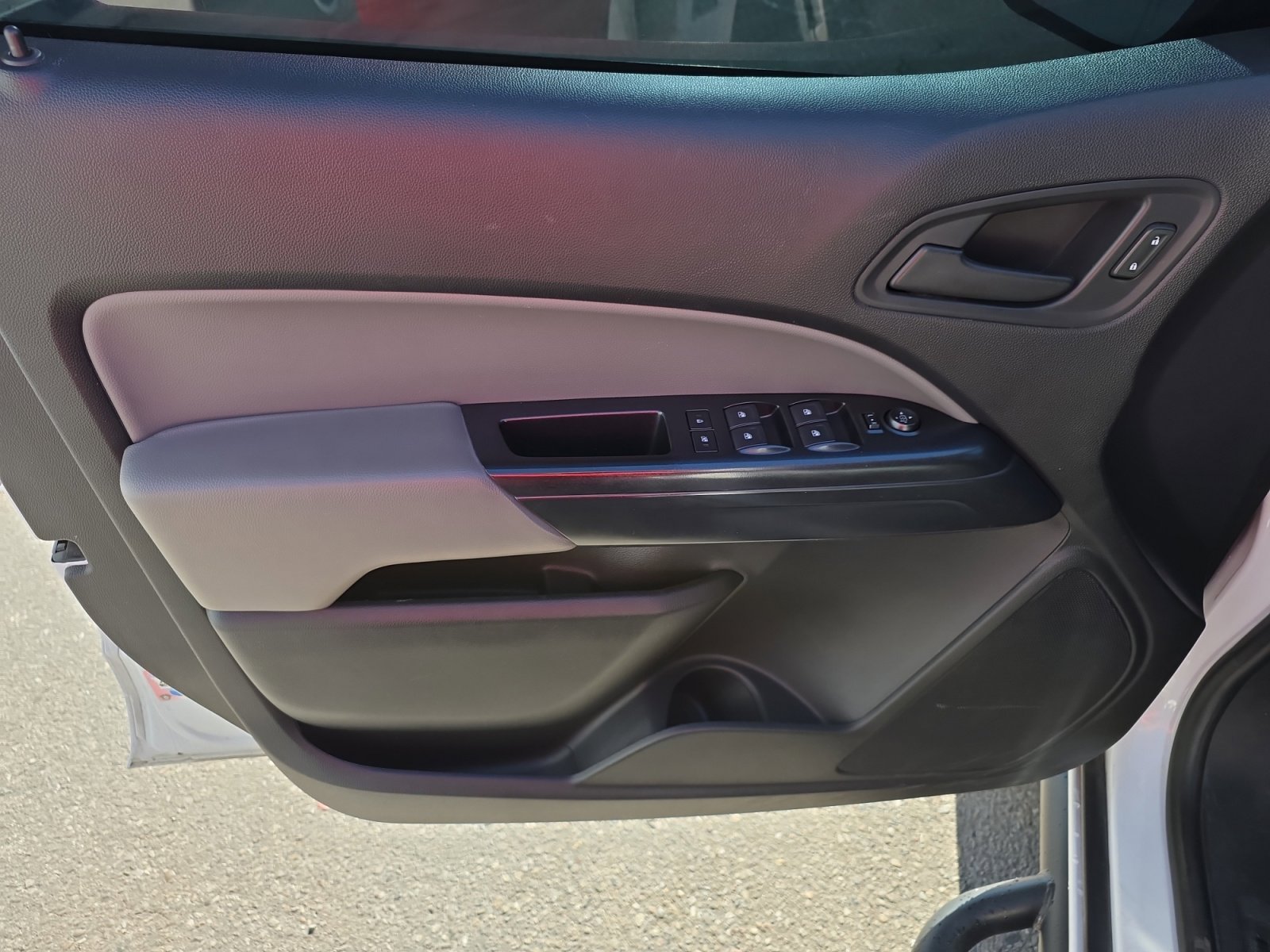 Used 2017 Chevrolet Colorado W/T w/ WT Convenience Package image 13