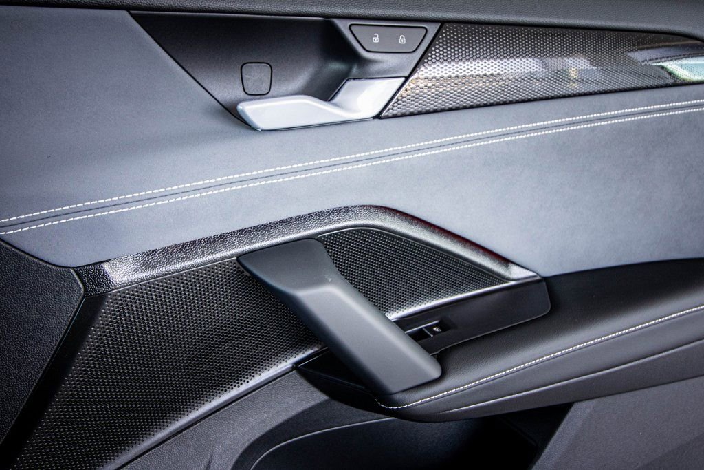 New 2026 Volkswagen Tiguan SE image 45