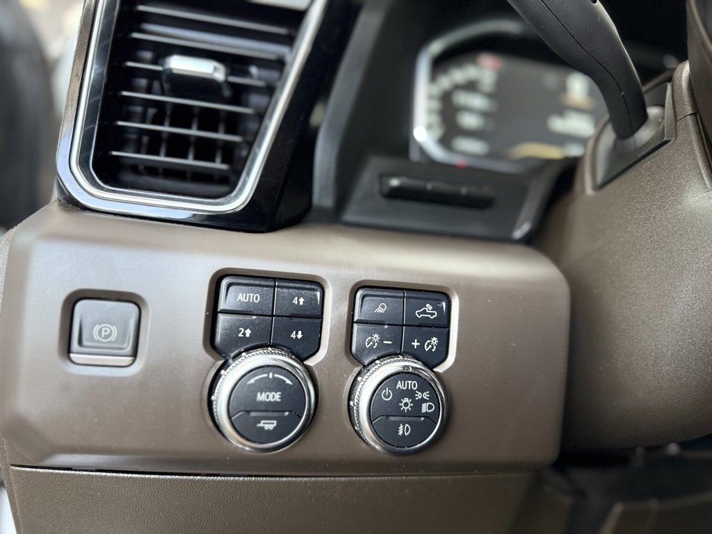 Used 2024 GMC Sierra 2500 Denali w/ Denali Reserve Package image 15